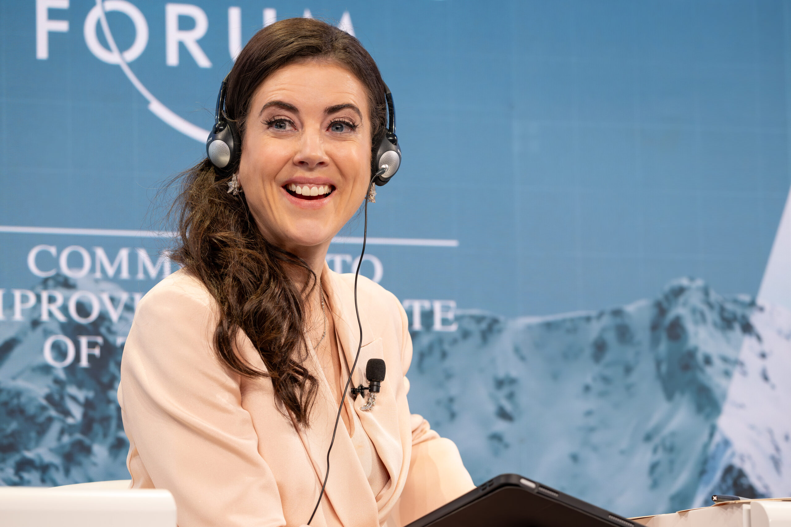 Julia Chatterley, Anchor, CNN, USA, speaking in the Learning from ASEAN session at the World Economic Forum Annual Meeting 2024 in Davos-Klosters, Switzerland, 17 January. Congress Centre – Sanada. Copyright: World Economic Forum/Sandra Blaser